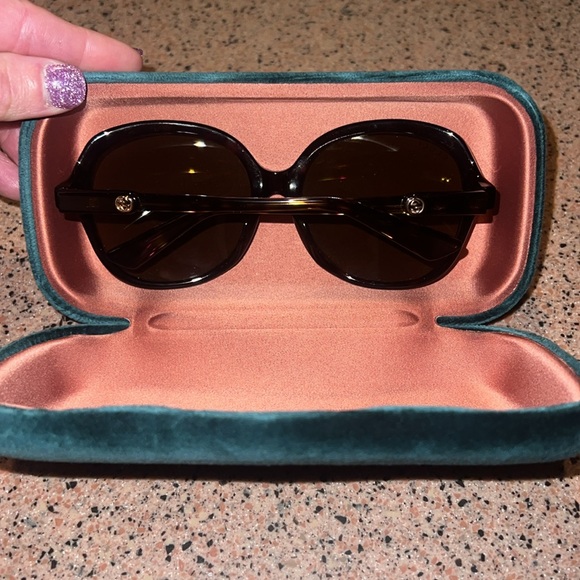 Gucci sunglasses - Picture 3 of 9